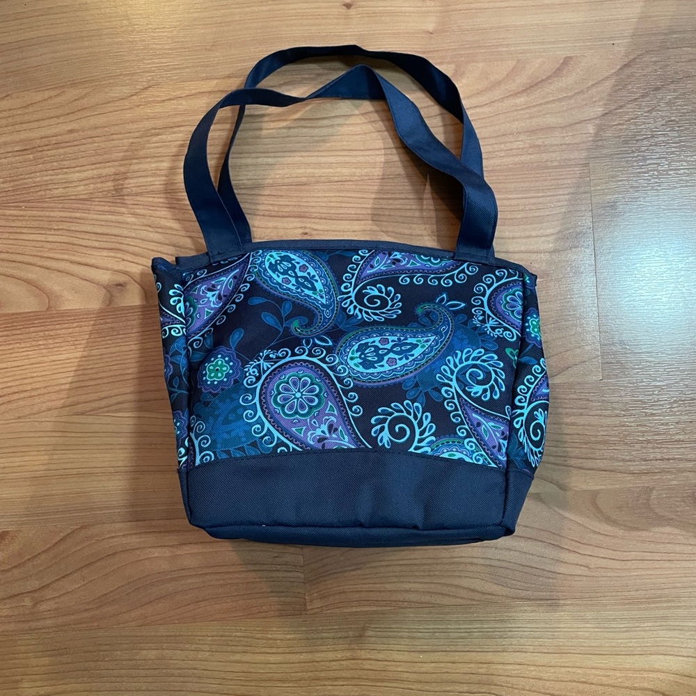 NEW never used paisley print insulated lunch box with ice pack